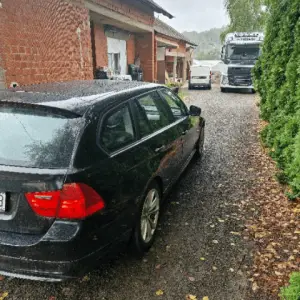 Bmw 318d 2009god