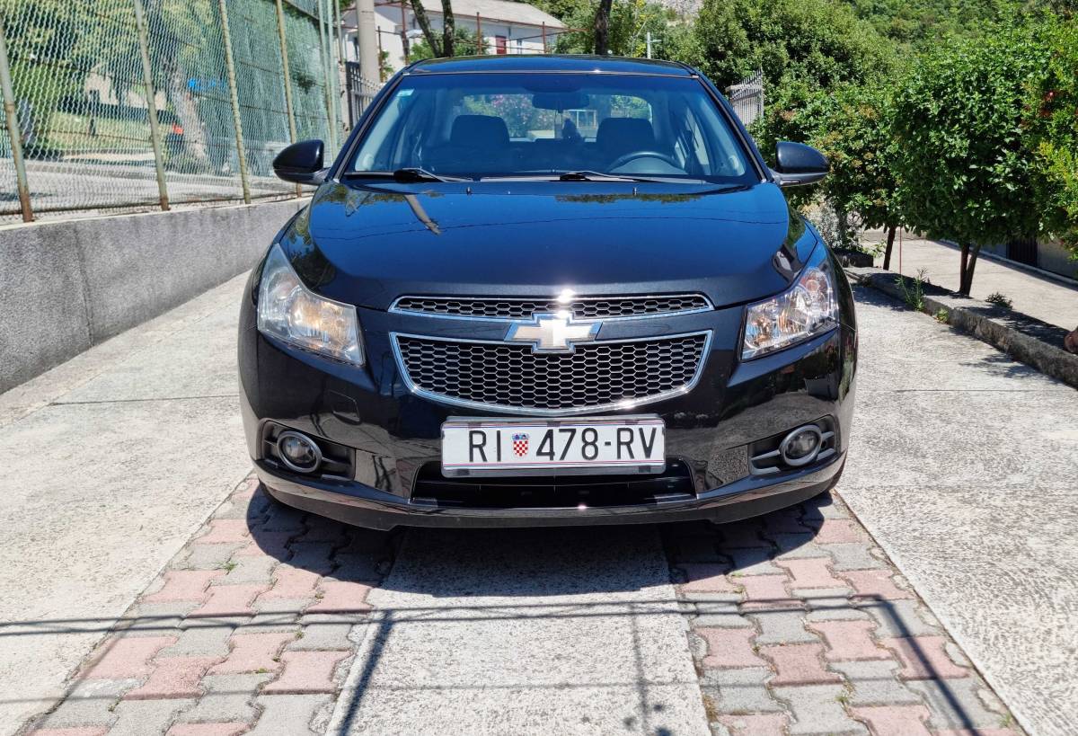 Chevrolet Cruze 2.0, 92 kW, Diesel, 2010 god. 200,000 km