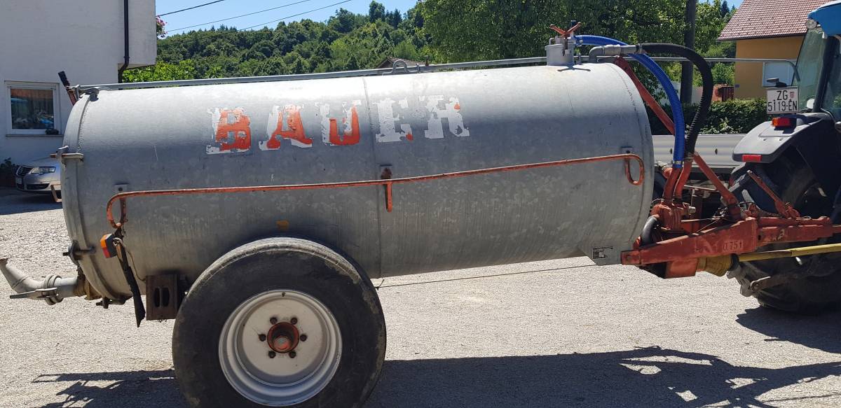 Cisterna pocinčana BAUER 4000 litara