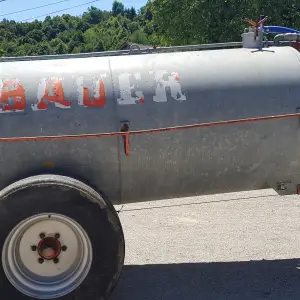 Cisterna pocinčana BAUER 4000 litara