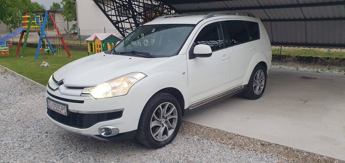 Citroen C-Crosser 2.2 HDI