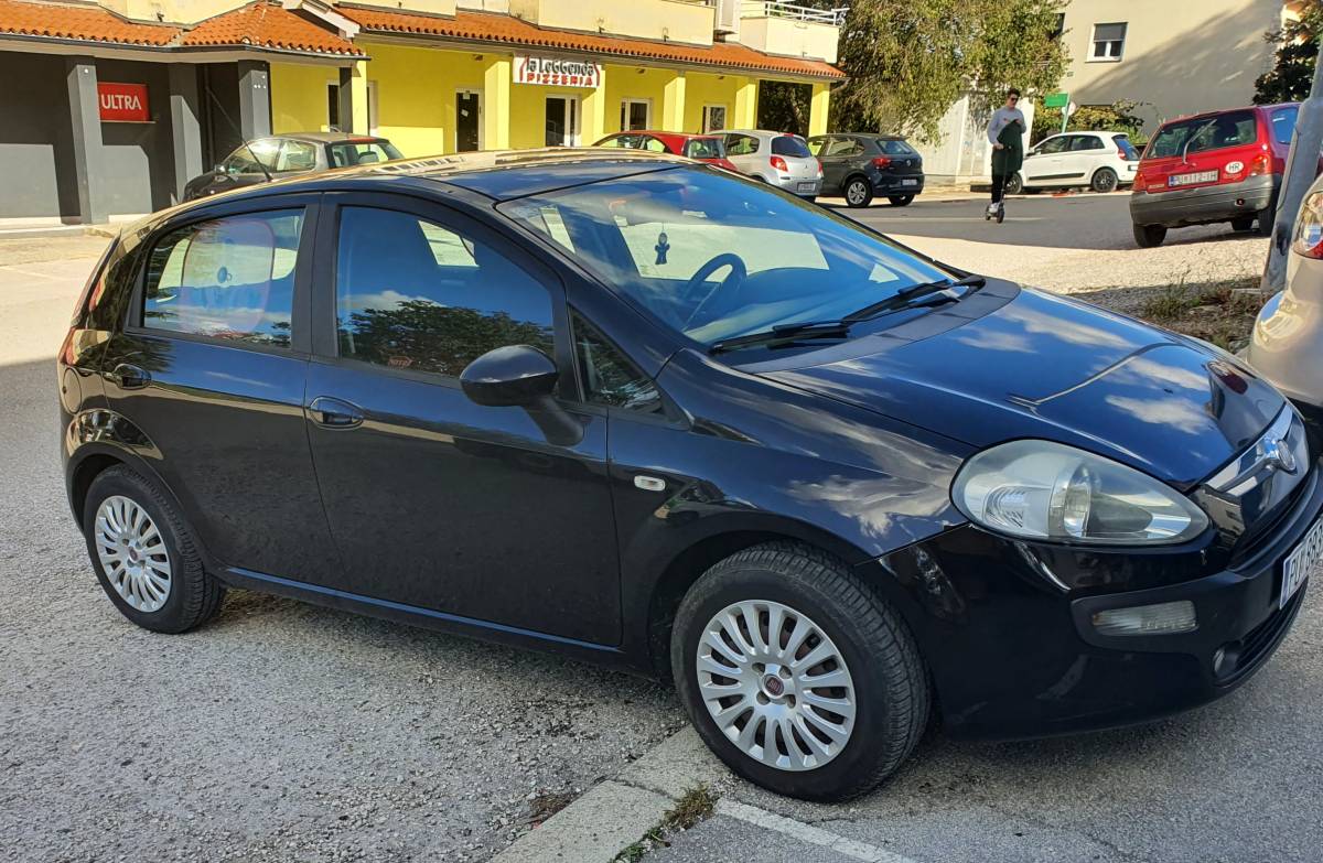 Fiat Punto Evo 105KS 2010.g. 6 brzina, prodajem povoljno