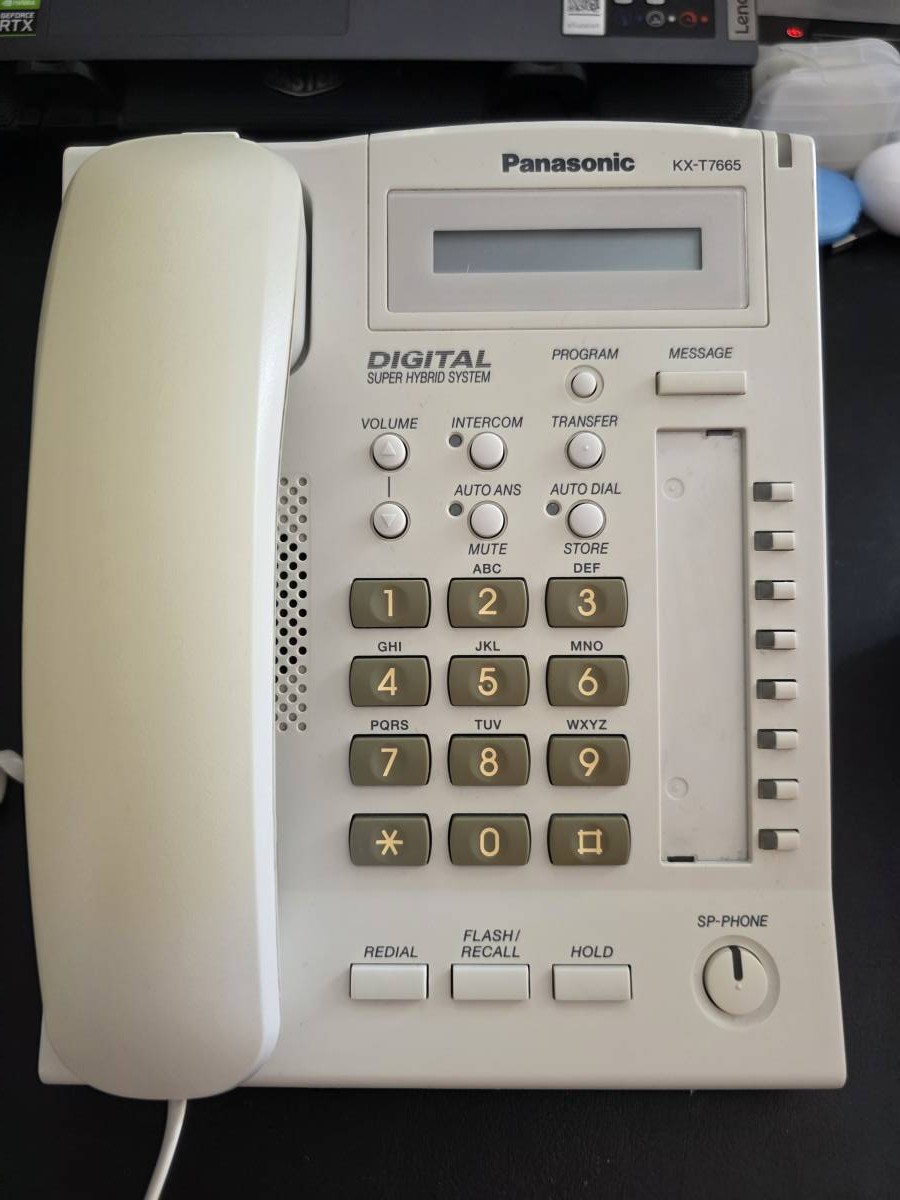 Fiksni telefoni za centralu Panasonic KX-T7630 i KX-T7665