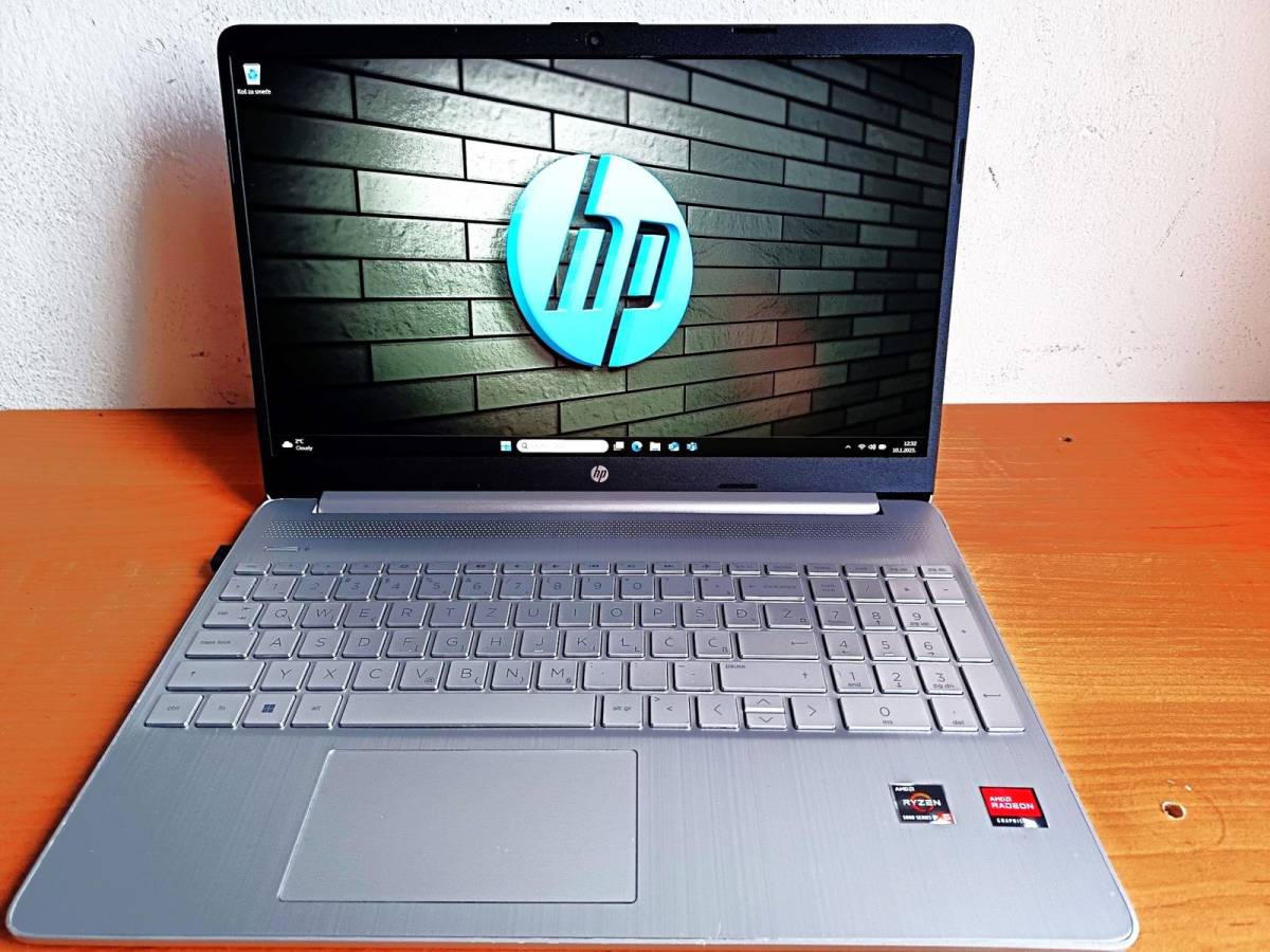 HP 15.6" FHD IPS Ryzen 5 5500U 6/12, 20gb DDR4 3200 RAM , 512gb SSD