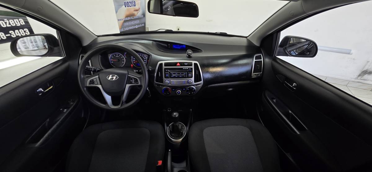 HYUNDAI I20 1,2I ODLIČNO STANJE