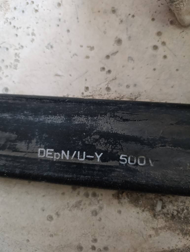 Kabel plosnati fleksibilni gumeni