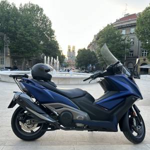 Kymco AK 550
