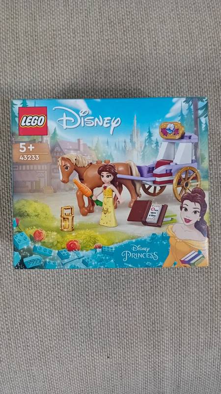 Lego Disney 43233 Bella i zimsko slavlje u dvorcu