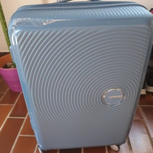 Novi kufer American Tourister Soundbox 7675
