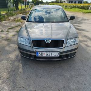 Octavia 1.6 benzin 2011