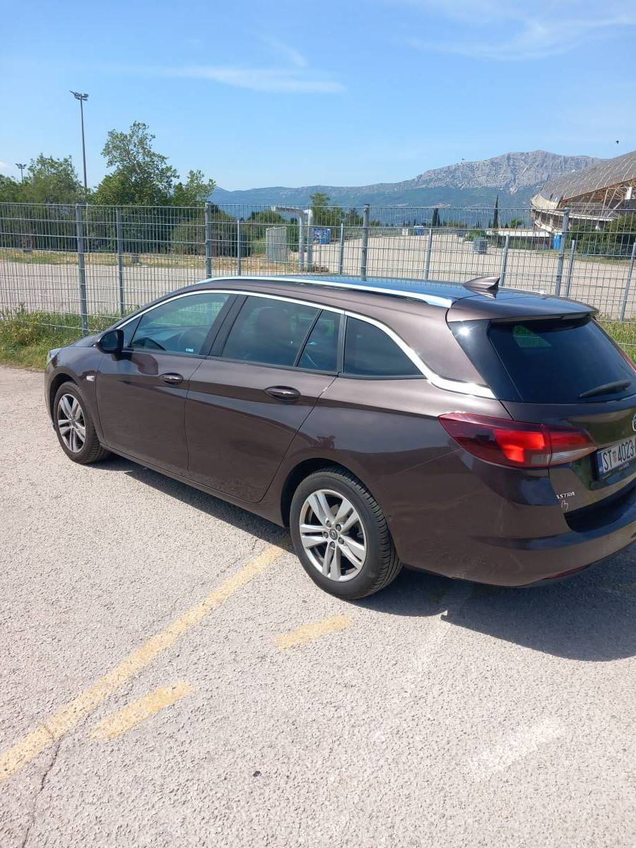 Opel astra