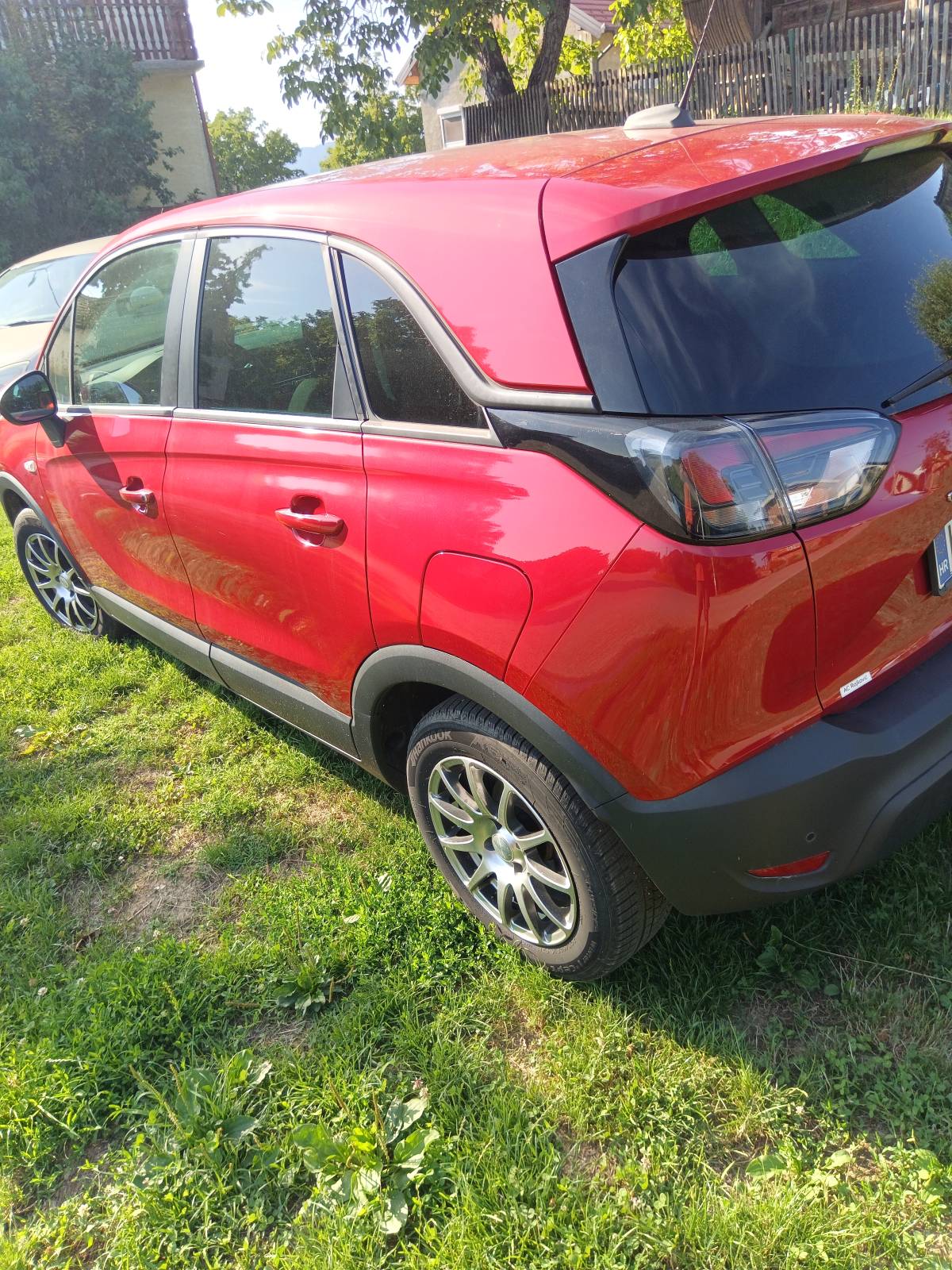 Opel crosland