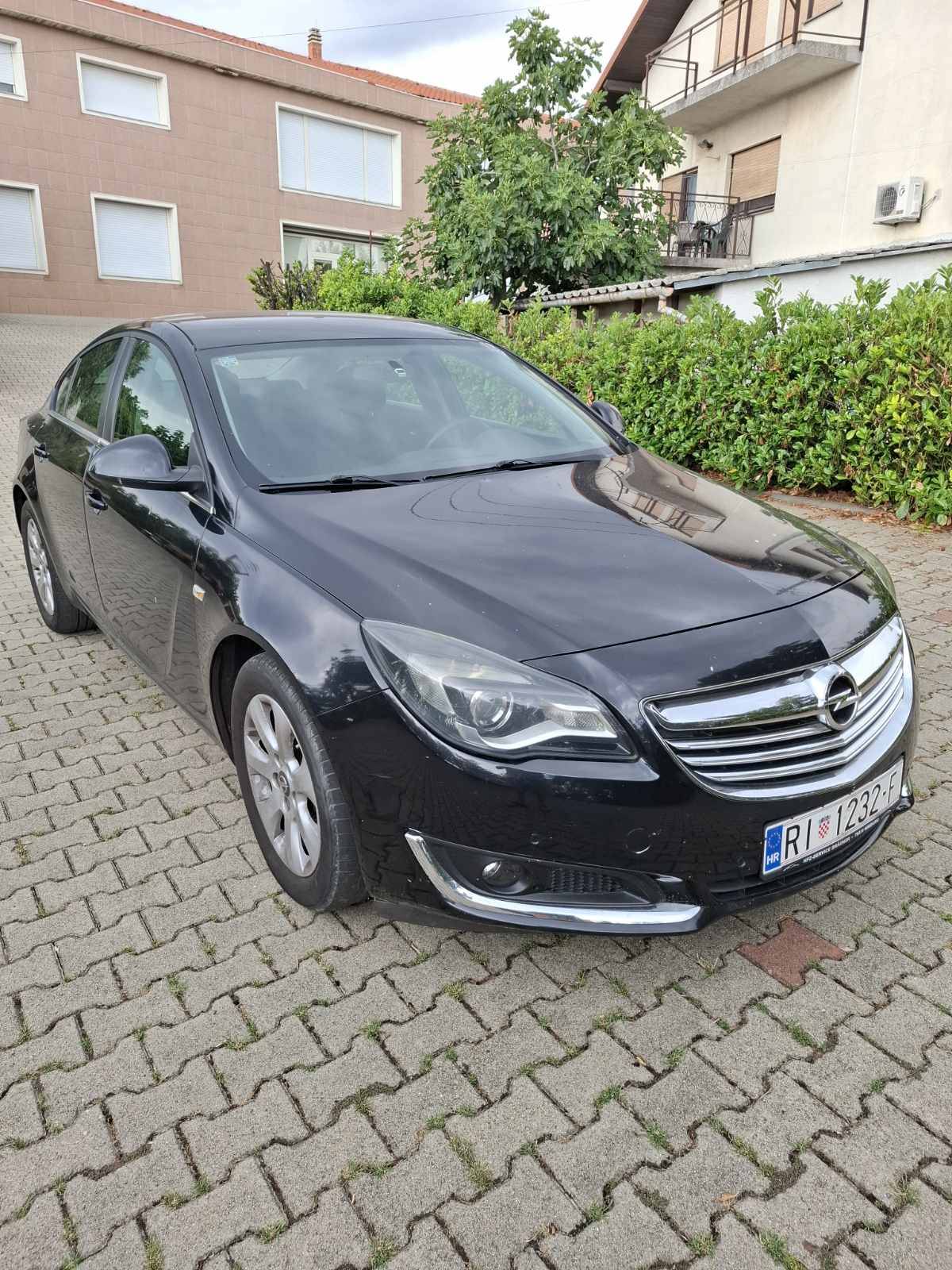 OPEL INSIGNIA