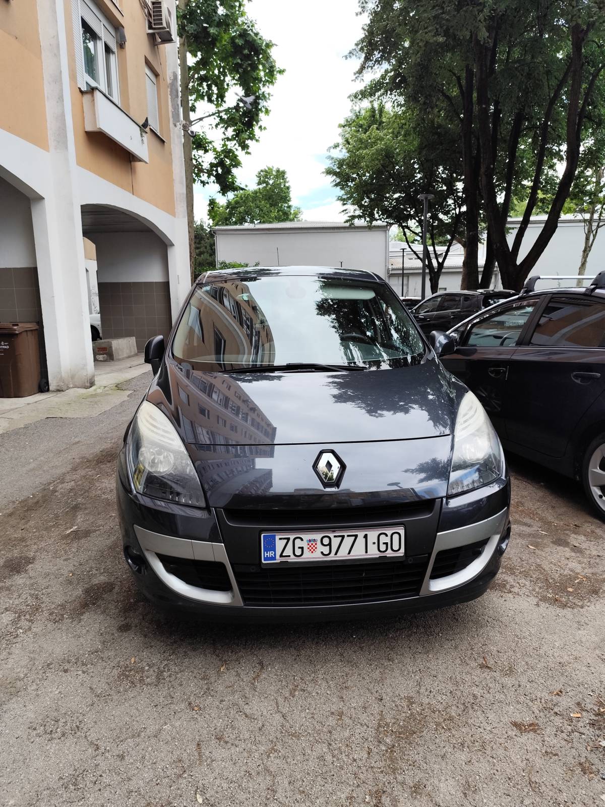 RENAULT SCENIC 2011.g 120 000km