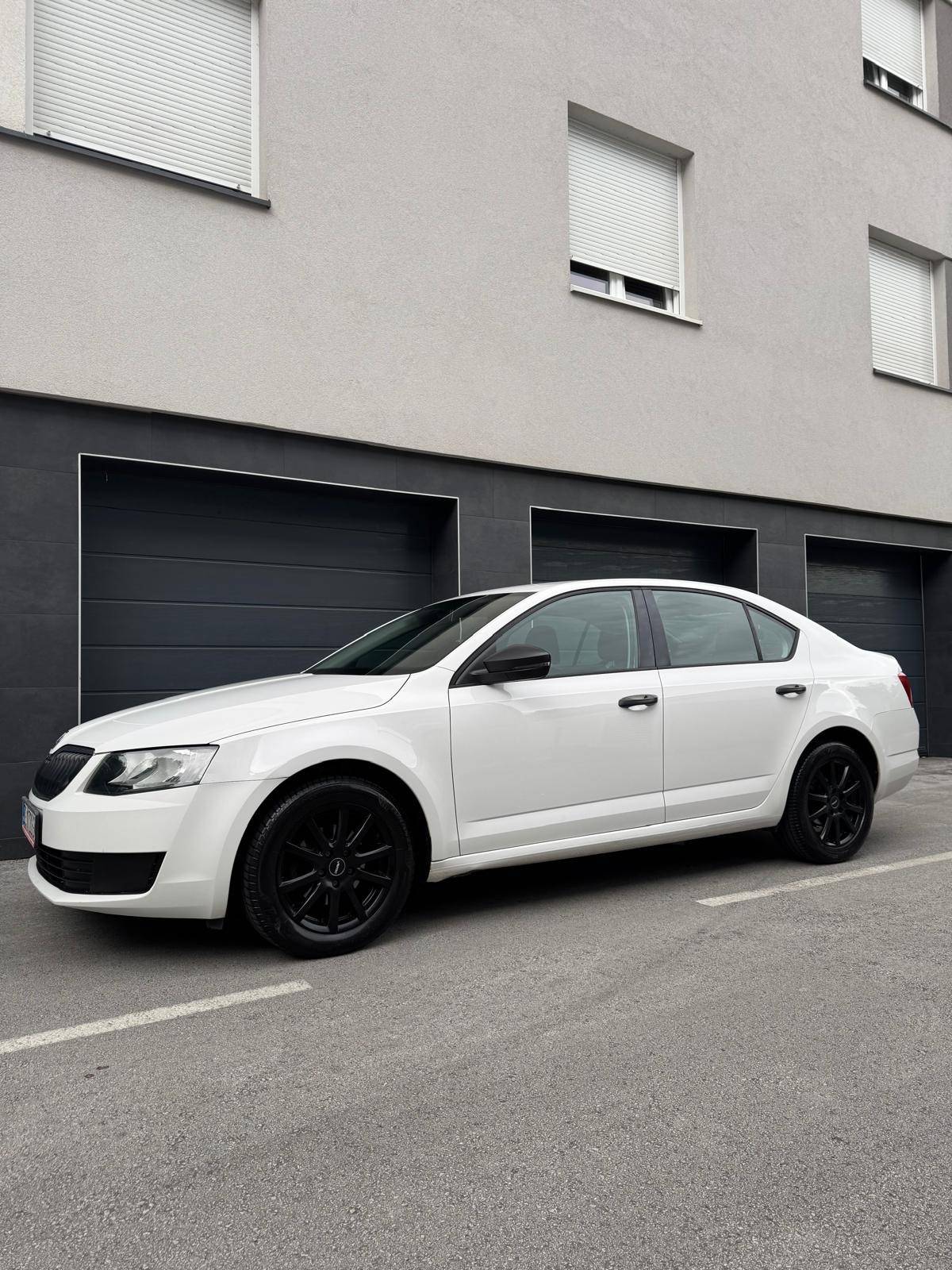 ŠKODA OCTAVIA 1.6TDI /prvi vlasnik/veliki servis/odličan/