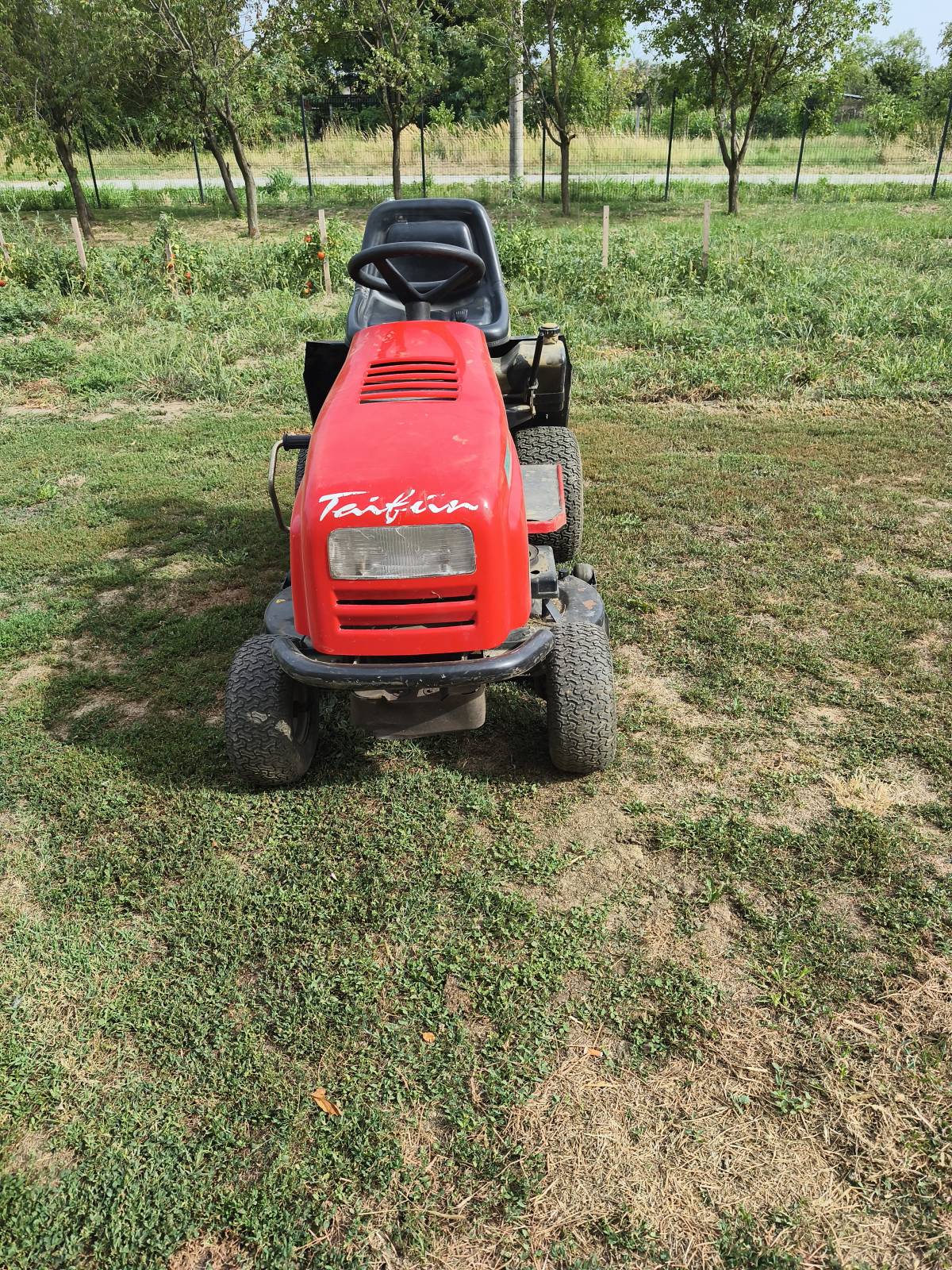 Traktor kosilica Taifun će se