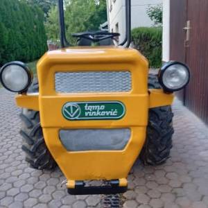 Traktor Tomo Vinković 420, god. 87.