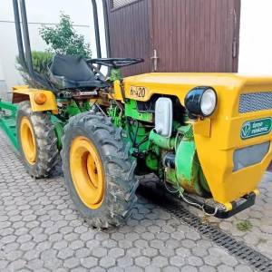 Traktor Tomo Vinković 420, god. 87.
