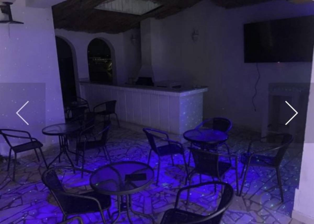 Ugostiteljski objekt prvi red do mora sa smještajem (godišnje)