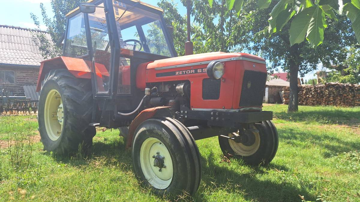 Zetor 6911