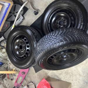 Zimske gume Hankok sa felgama 15”