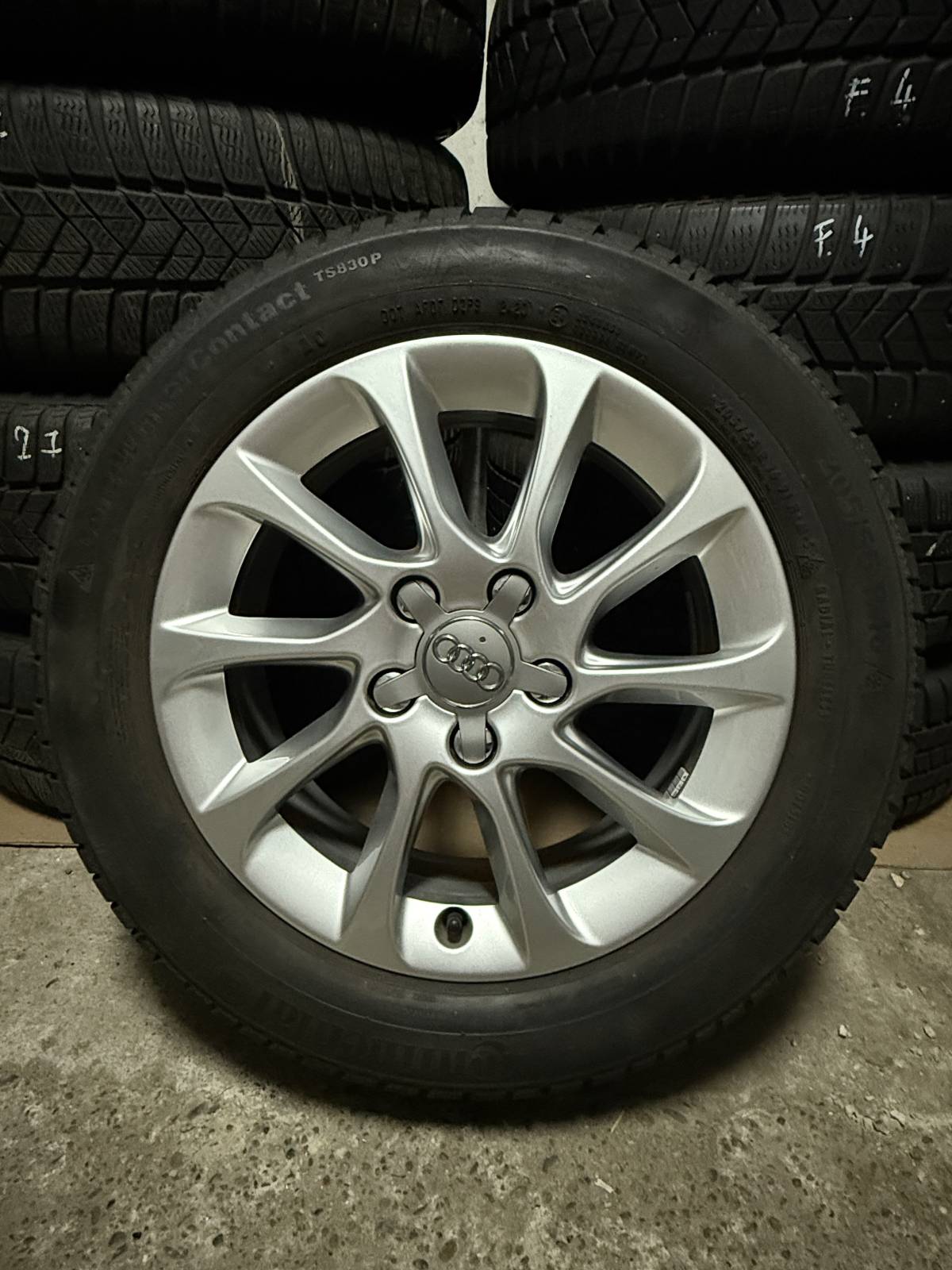 AUDI SET 5X112 16" GUME ZIMSKE CONTINENTAL 205/55R16 / 4 KOMADA
