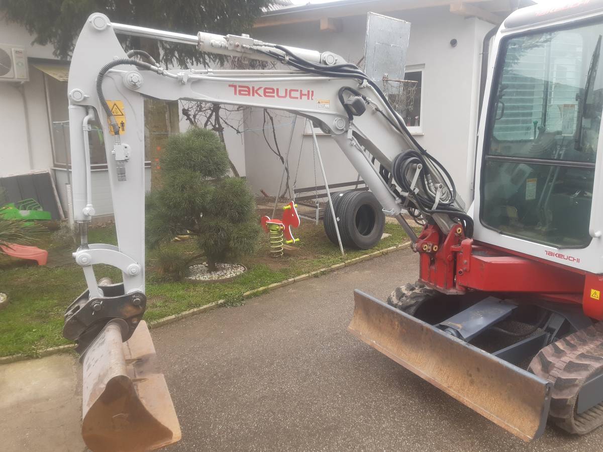 bager TAKEUCHI 3,4 t