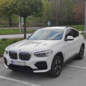Bmw X4 /  M-Sport / X-Drive.