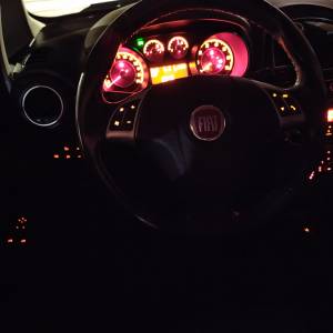 Fiat Punto EVO 1,2 8v - Full oprema, reg. 1 god., veliki i mali servis