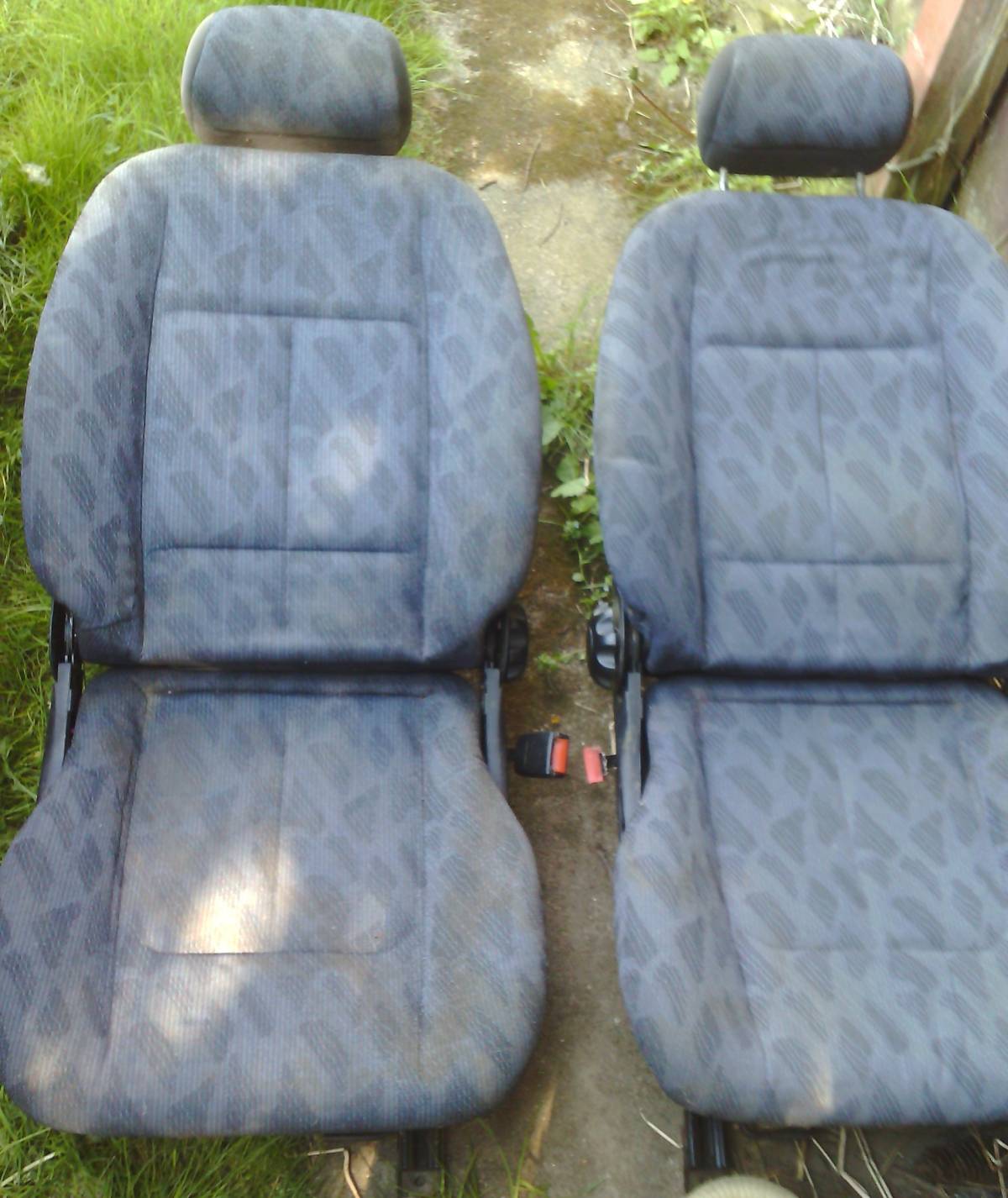 Ford Fiest 1993.g. prednja sjedala