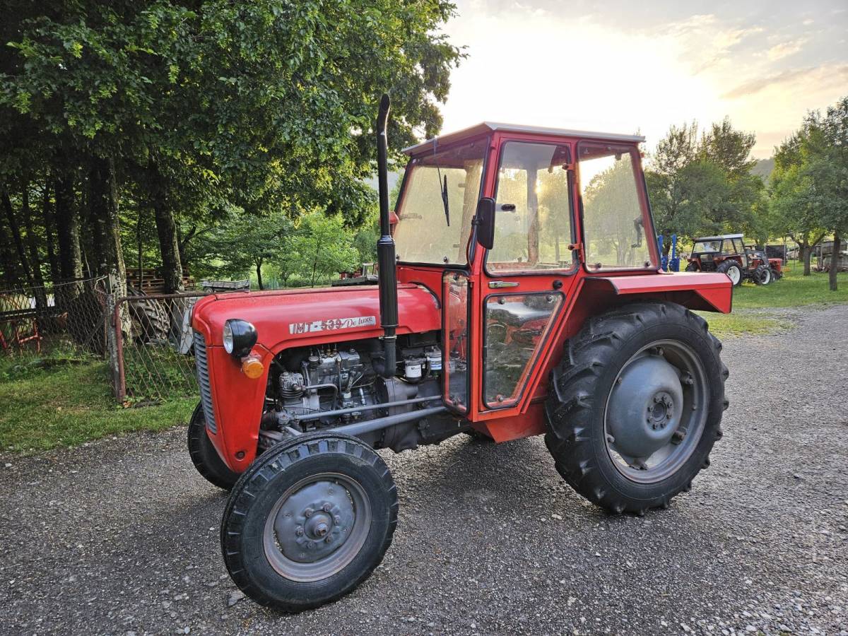 IMT 539 1985g TVORNIČKO STANJE 1VLASNIK HITNO 2,500e 0998359839