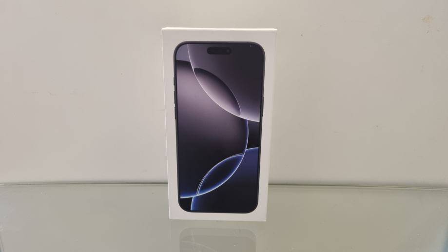 IPHONE 16 PRO MAX 256gb Black Titanium Tcom,racun,garancija,neotvoren
