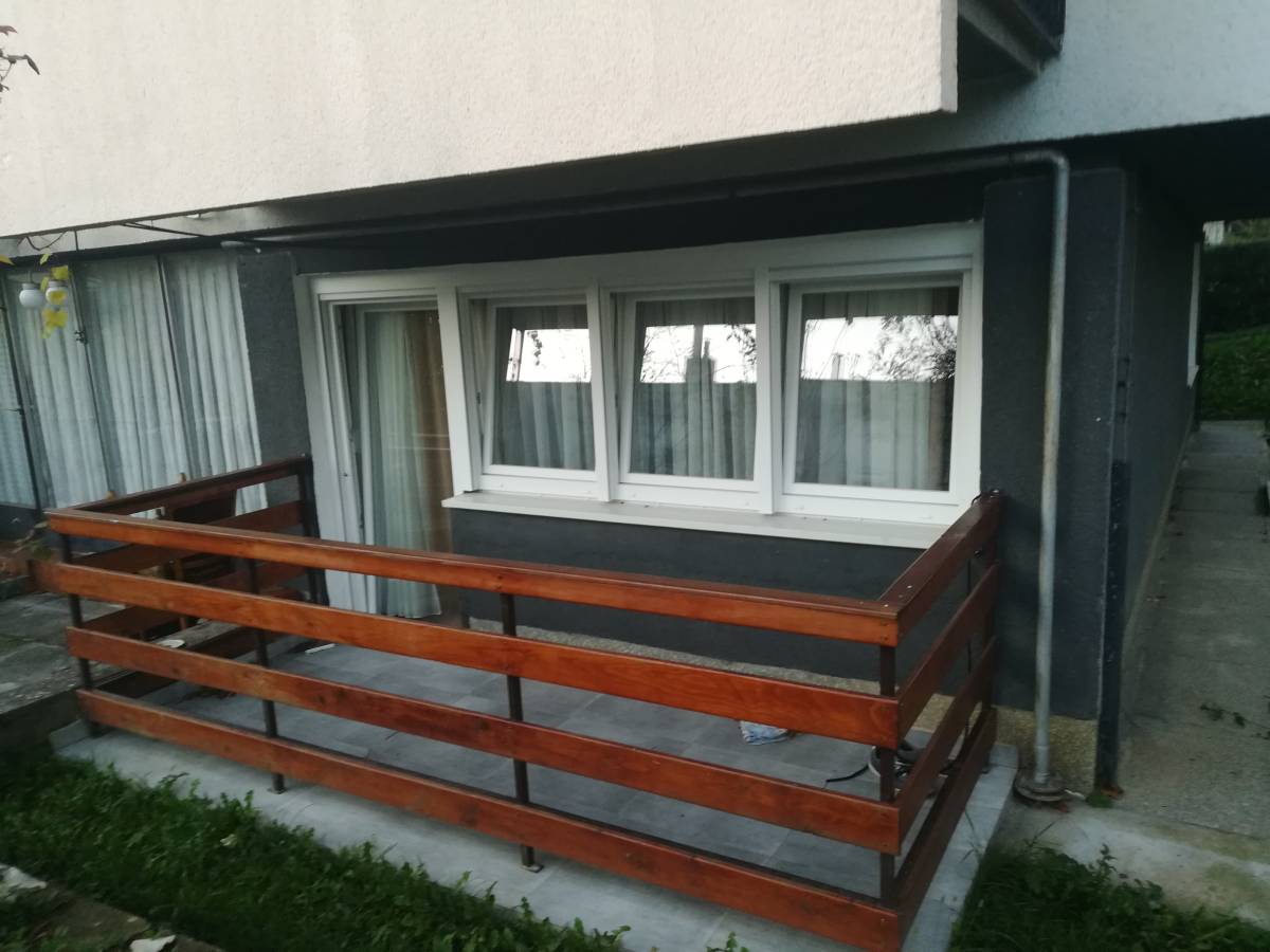 Iznajmljujemo jednosobni stan namješten stan u Kutini