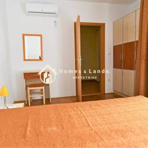 Klek,2-etažni apartman 71,50m2 s terasom i pogledom na pelješki most