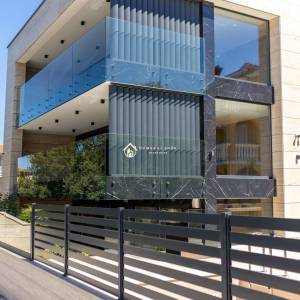 Malinska, otok Krk, apartman (S1) s bazenom 123m2 80 m od plaže