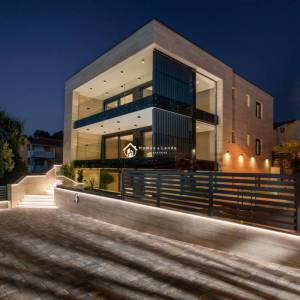 Malinska, otok Krk, apartman (S1) s bazenom 123m2 80 m od plaže