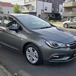 Opel Astra 1.6 cdti ecoD reg 1 godinu