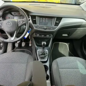 Opel crosland