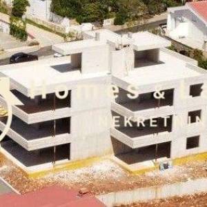 Pag,Povljana 3-soban stan 69,15m2 korisne površine 1red uz more+PM