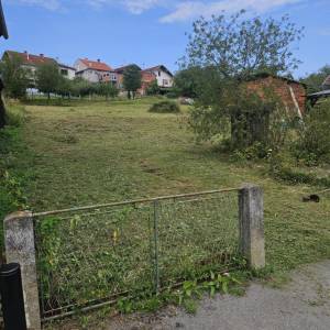 PAKRAC GRAĐEVINSKO zemljište