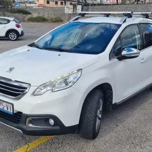 Peugeot 2008 2015. god - Kožna sjedala, Alu felge, Kuka za vuču