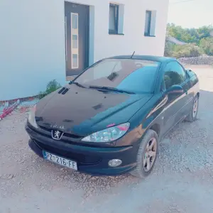 Peugeot 206CC 220 TKM Prilika!