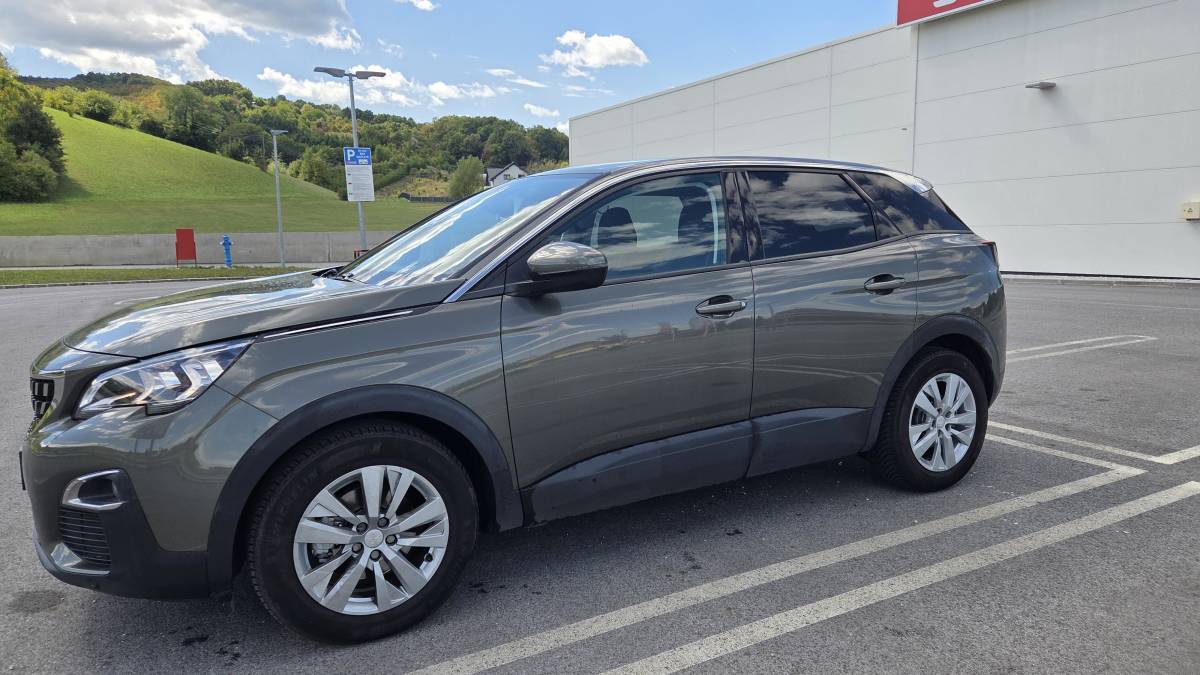 Peugeot 3008 1.5 hdi 130 ks Automatik