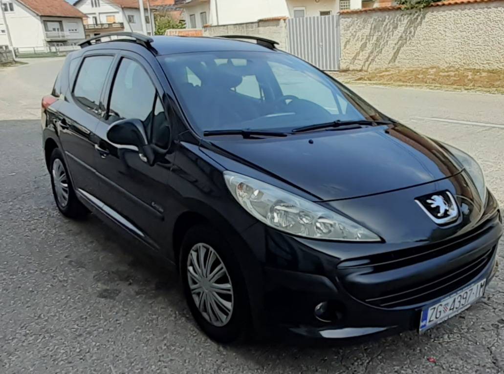 PEZO 207 SW 1.416V. 2008G. 230.000KM. REG 02/26 ODLICAN