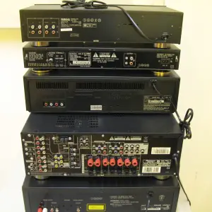 Pojaöalo Pioneer, Denon Tuner, Denon Kasetenrecorder, Denon CD Player,