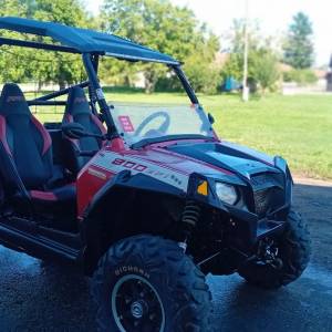 Pokaris rzr 800