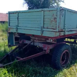 Prikolica kiper