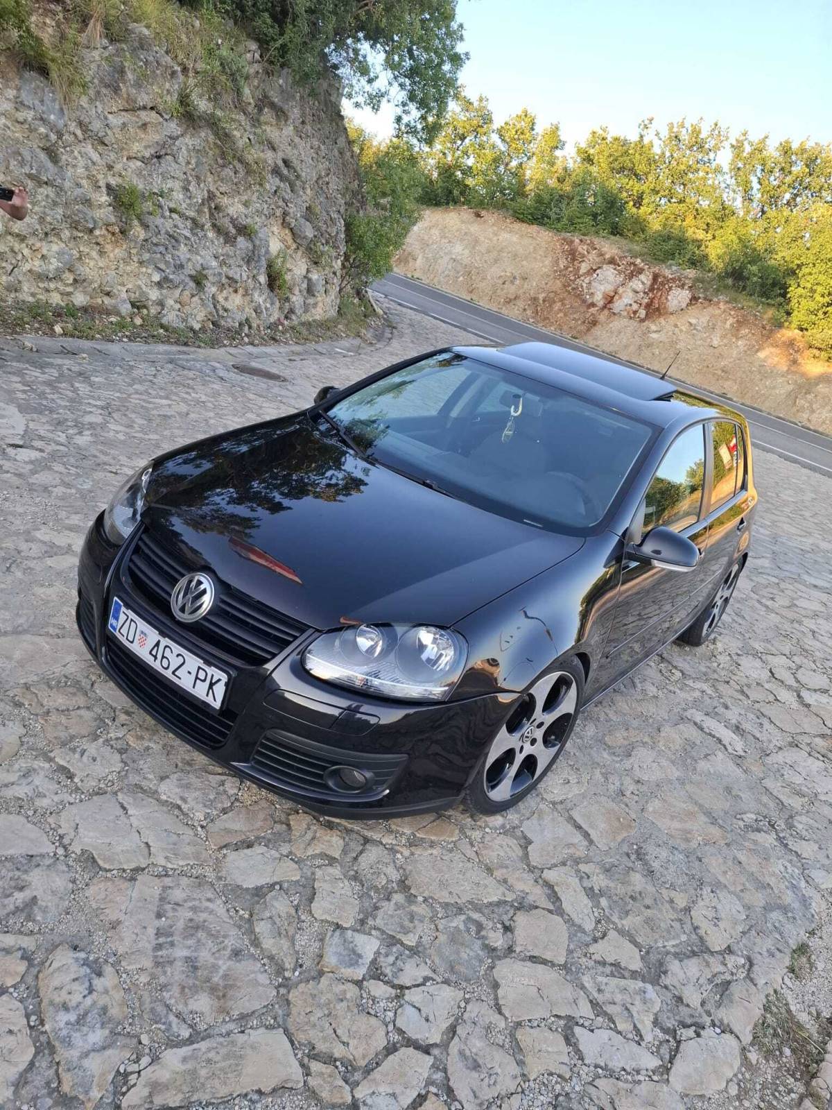 Prodaje se golf 5 1.9.tdi