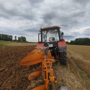 Prodajem plug Kuhn-Huard