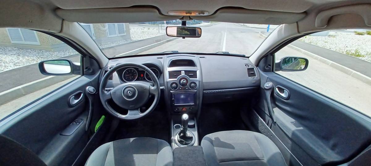 Renault Megane 1.6 16v